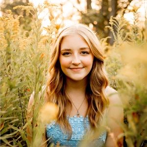 Meet your Posher, Addy